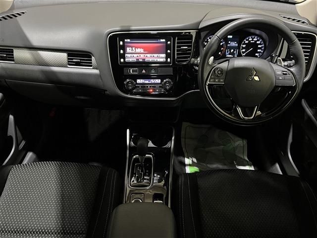 Mitsubishi OUTLANDER 2018-01 3813-22