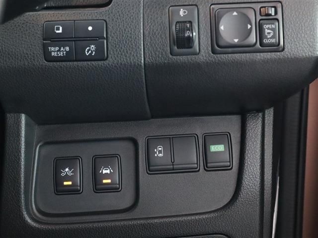 Nissan SERENA 2014-11 28164-16