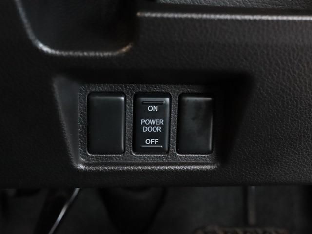 Nissan SERENA 2014-11 28164-19
