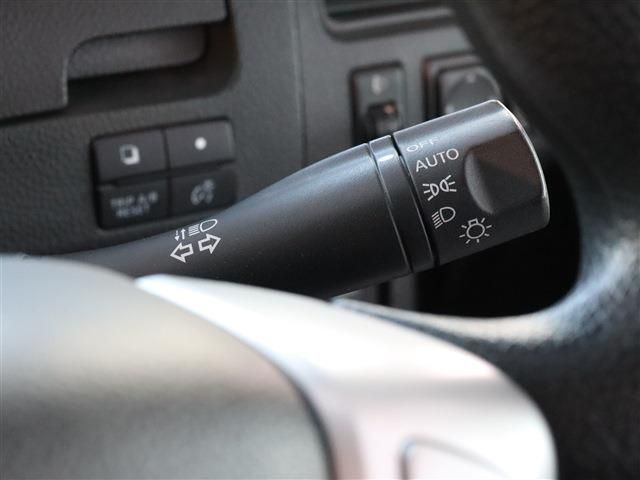 Nissan SERENA 2014-11 28164-22