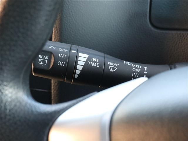 Nissan SERENA 2014-11 28164-21
