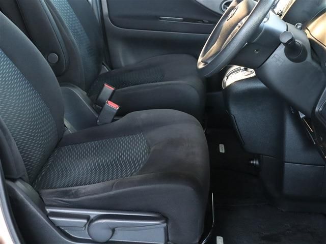 Nissan SERENA 2014-11 28164-24