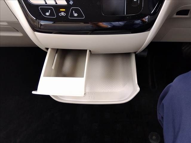 Nissan ROOX 2022-05 15875-14