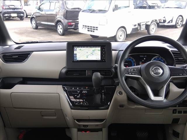 Nissan ROOX 2022-05 15875-1