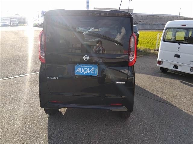 Nissan ROOX 2022-05 15875-2