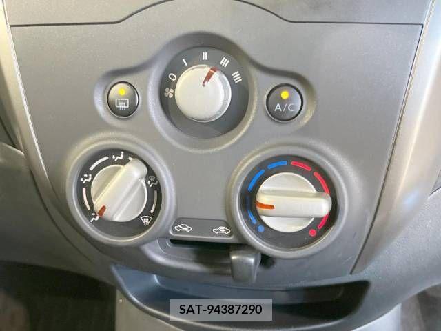 Nissan NOTE 2014-02 302338-4