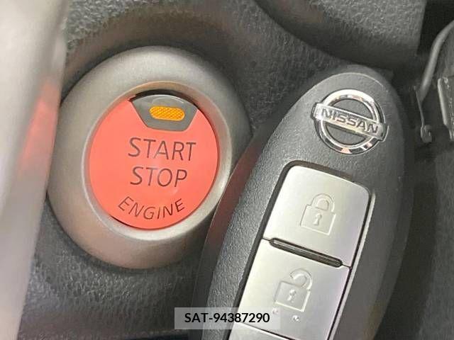Nissan NOTE 2014-02 302338-5