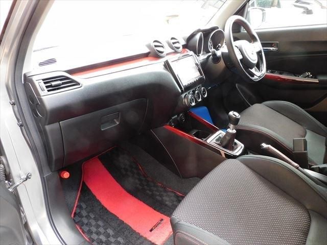 Suzuki SWIFT 2018-10 12372-8