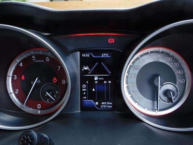 Suzuki SWIFT 2018-10 12372-27