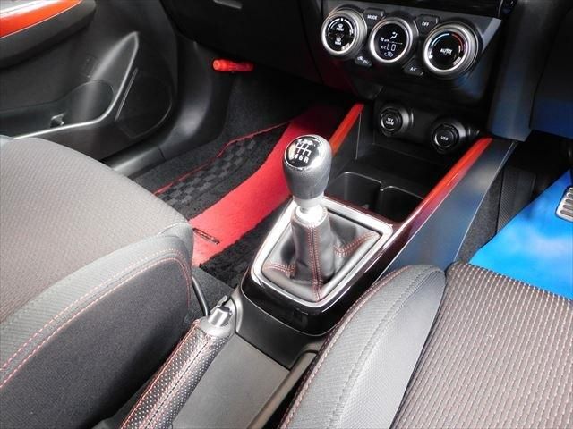 Suzuki SWIFT 2018-10 12372-20