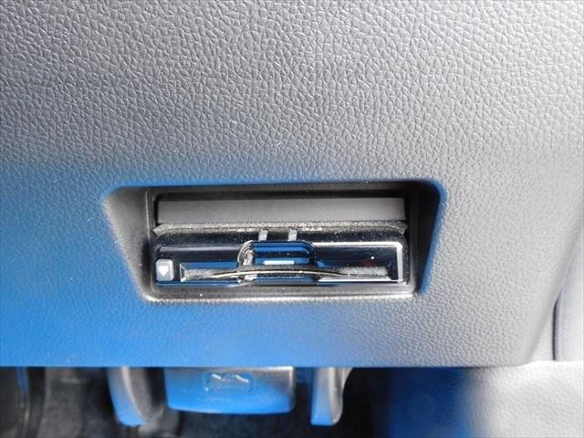 Suzuki SWIFT 2018-10 12372-29