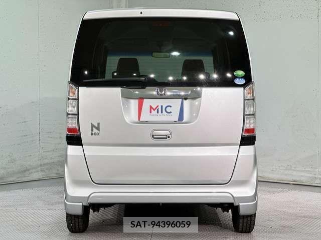 Honda N BOX 2012-04 306441-9