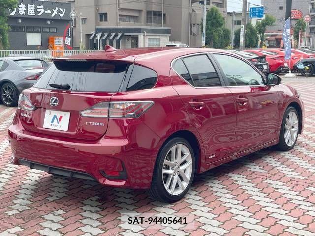 Lexus CT 2014-04 322657-17