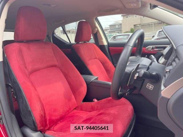 Lexus CT 2014-04 322657-8