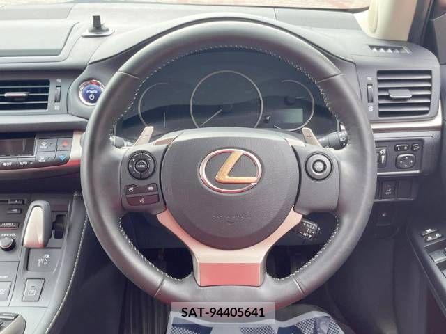 Lexus CT 2014-04 322657-11