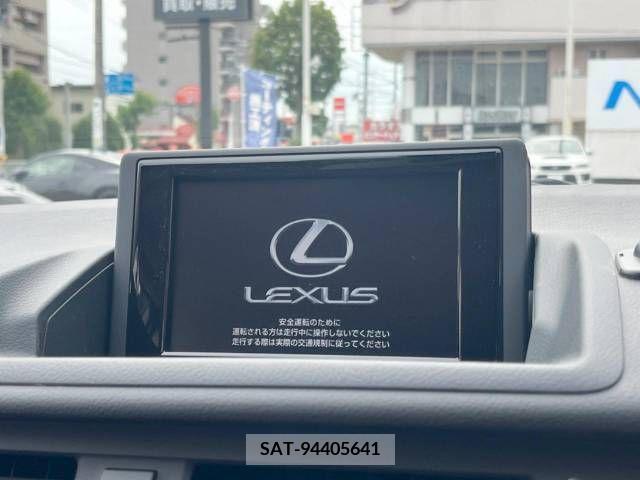 Lexus CT 2014-04 322657-2
