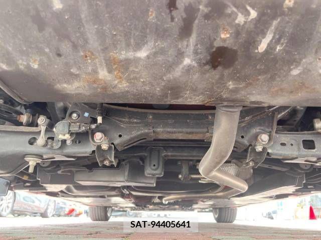 Lexus CT 2014-04 322657-19