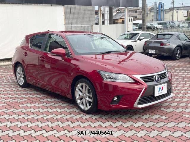 Lexus CT 2014-04 322657-16