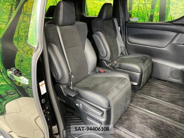 Toyota ALPHARD 2020-10 346778-9