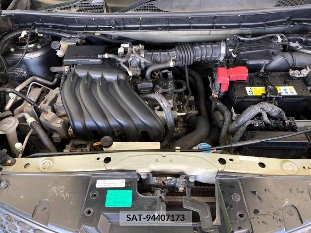 Nissan JUKE 2012-03 251578-18