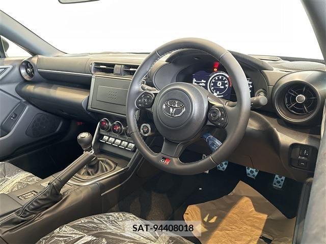 Toyota 86 2024-01 211869-2