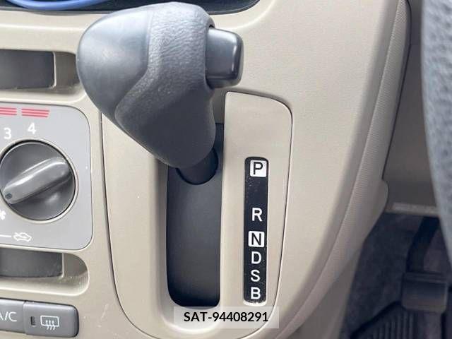 Daihatsu MOVE 2013-06 309254-4