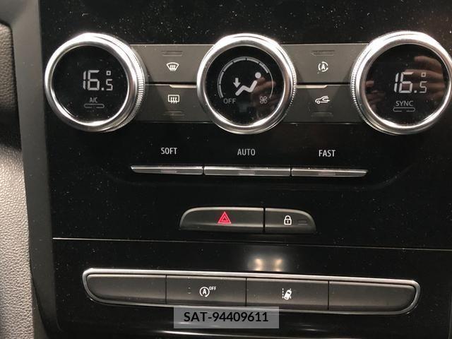 Renault MEGANE 2021-02 221471-11