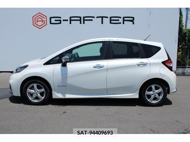 Nissan NOTE 2019-04 329610-9