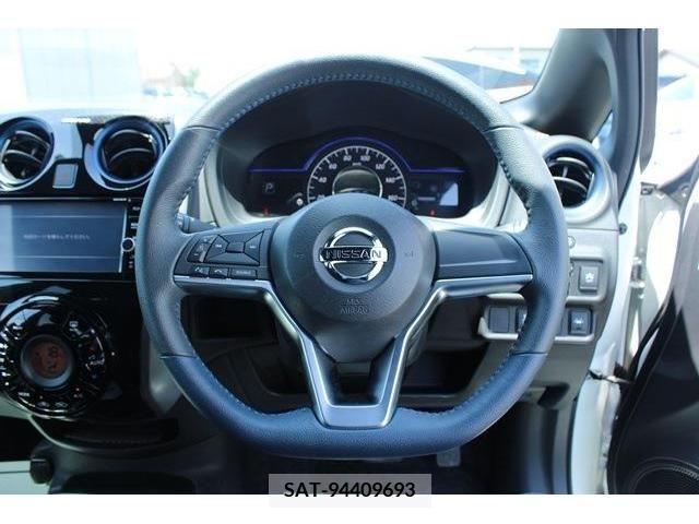 Nissan NOTE 2019-04 329610-15
