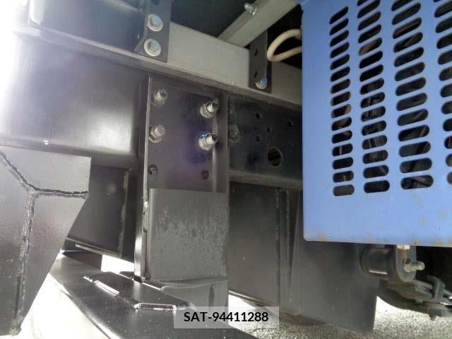 Hino DUTRO 2018-07 359467-18
