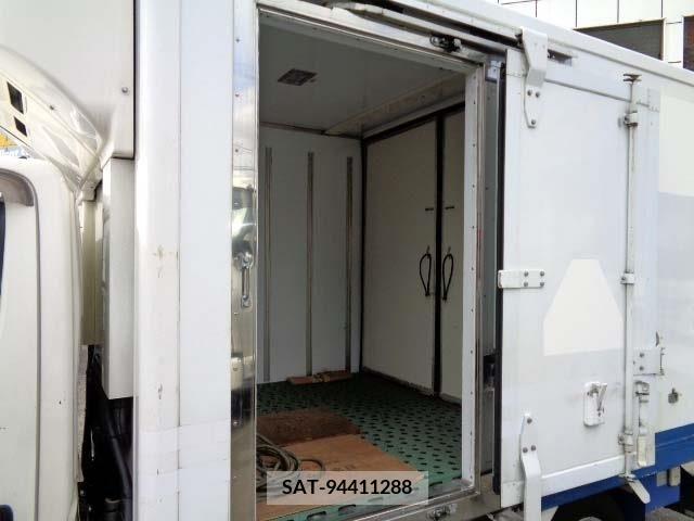 Hino DUTRO 2018-07 359467-10