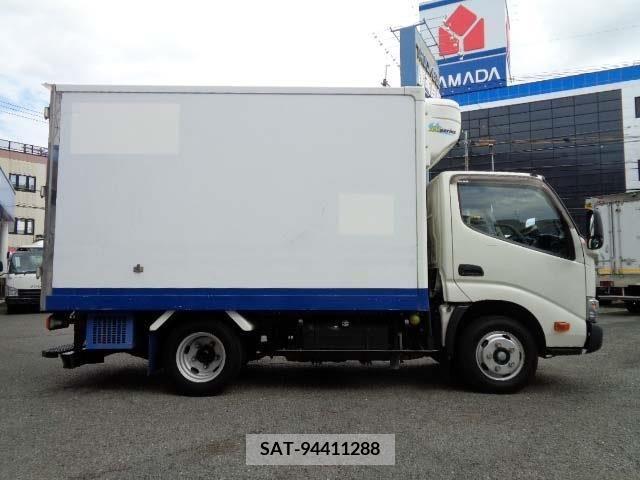 Hino DUTRO 2018-07 359467-16