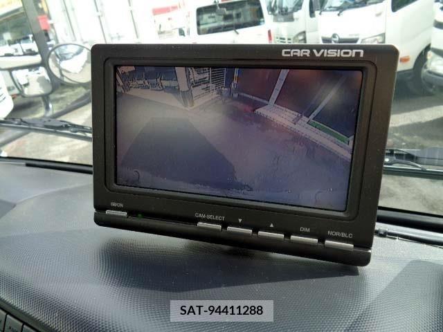Hino DUTRO 2018-07 359467-5