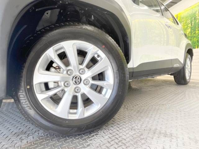 Toyota YARIS CROSS 2023-06 11812-13