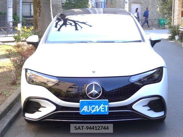 Mercedes Benz EQE 2022-10 212747-3