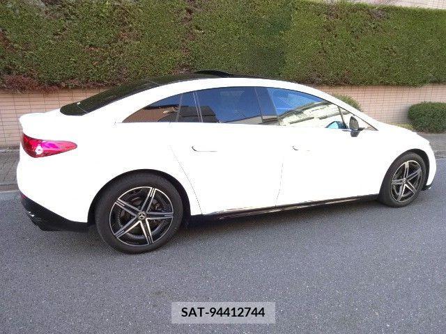 Mercedes Benz EQE 2022-10 212747-6