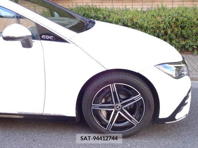 Mercedes Benz EQE 2022-10 212747-8