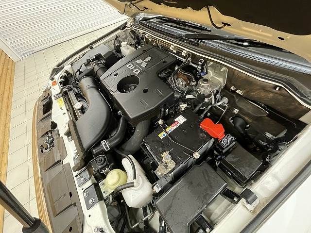 Mitsubishi PAJERO 2015-07 9546-17