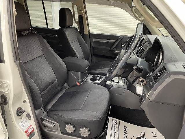 Mitsubishi PAJERO 2015-07 9546-10