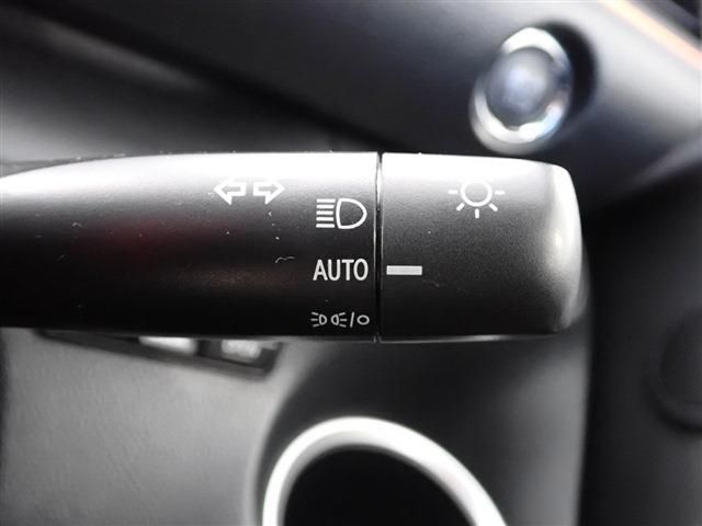Toyota SIENTA 2021-12 28045-20