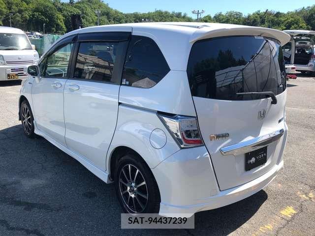 Honda FREED HYBRID 2013-06 335388-2