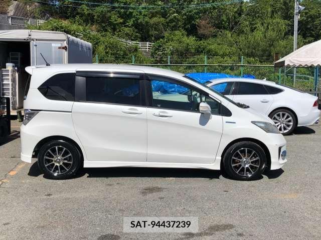 Honda FREED HYBRID 2013-06 335388-6