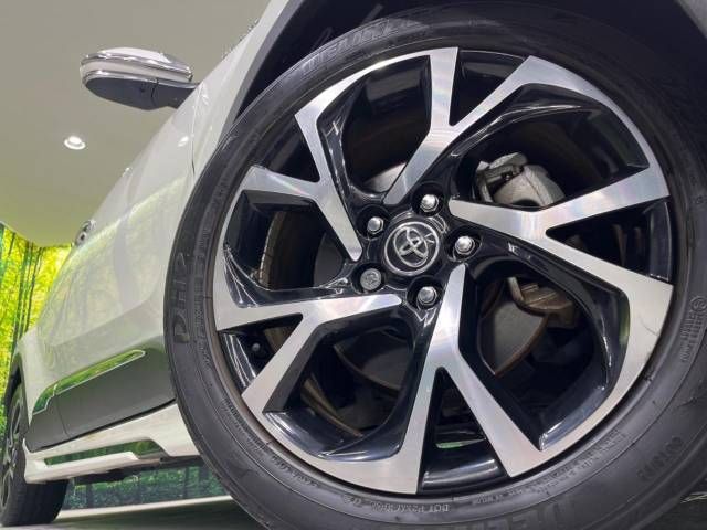 Toyota C-HR 2017-06 26899-13