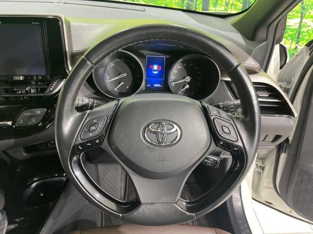 Toyota C-HR 2017-06 26899-11
