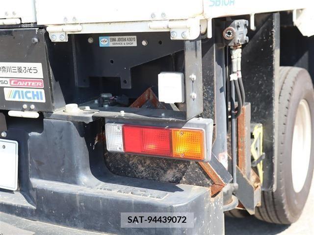 Mitsubishi CANTER 2017-11 357525-26