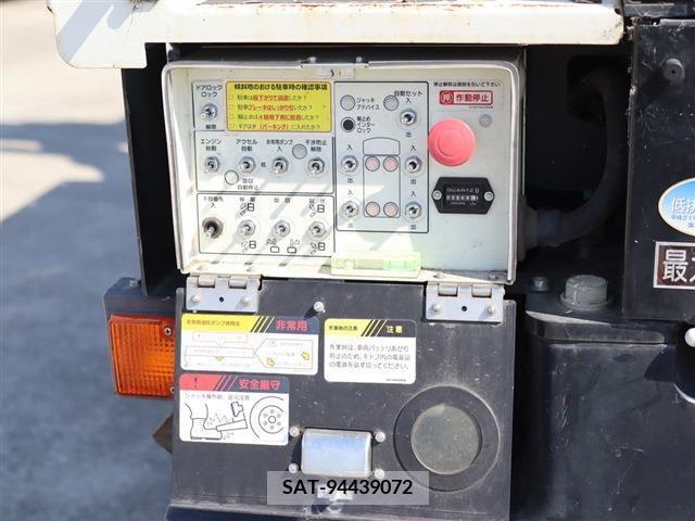 Mitsubishi CANTER 2017-11 357525-11
