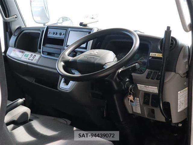Mitsubishi CANTER 2017-11 357525-1