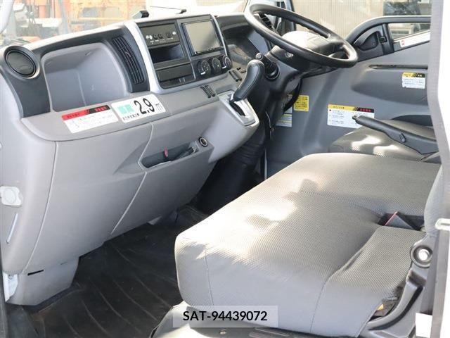 Mitsubishi CANTER 2017-11 357525-9