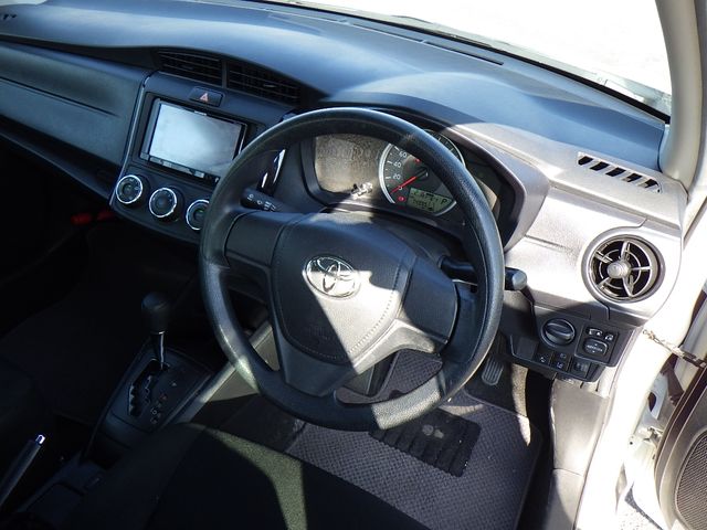 Toyota COROLLA AXIO 2018-11 13506-1
