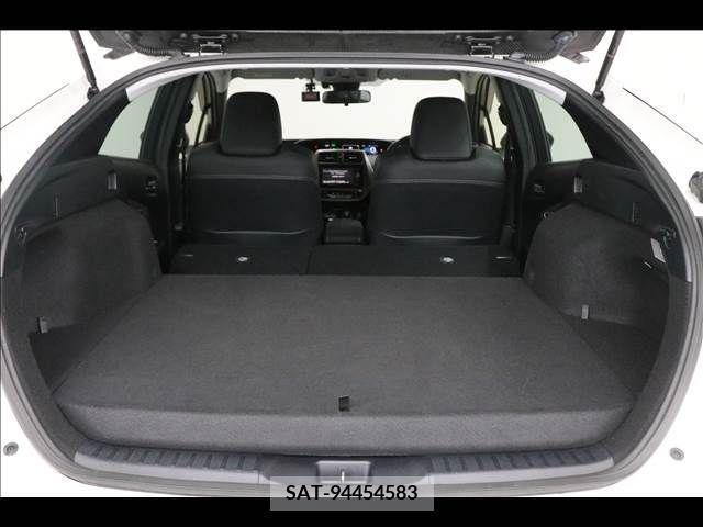 Toyota PRIUS PHV 2019-06 386153-17